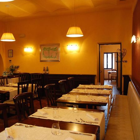 Locanda Le Logge Urbisaglia Exterior foto